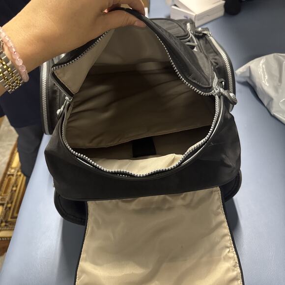 Kipling Gaze Large Printed Rolling Backpack Retractable Handle - Picture 5 of 6